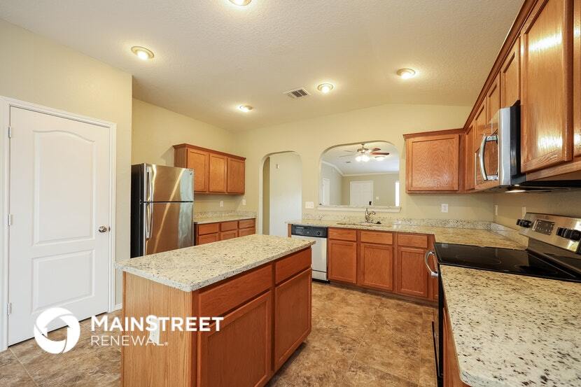 Building Photo - 10211 Round Rock Way