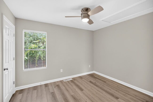 Building Photo - 6279 Lucille Dr
