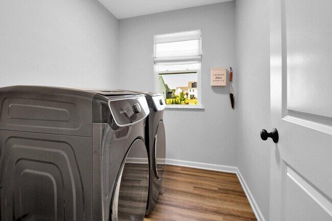 Building Photo - 354 Passina Rd