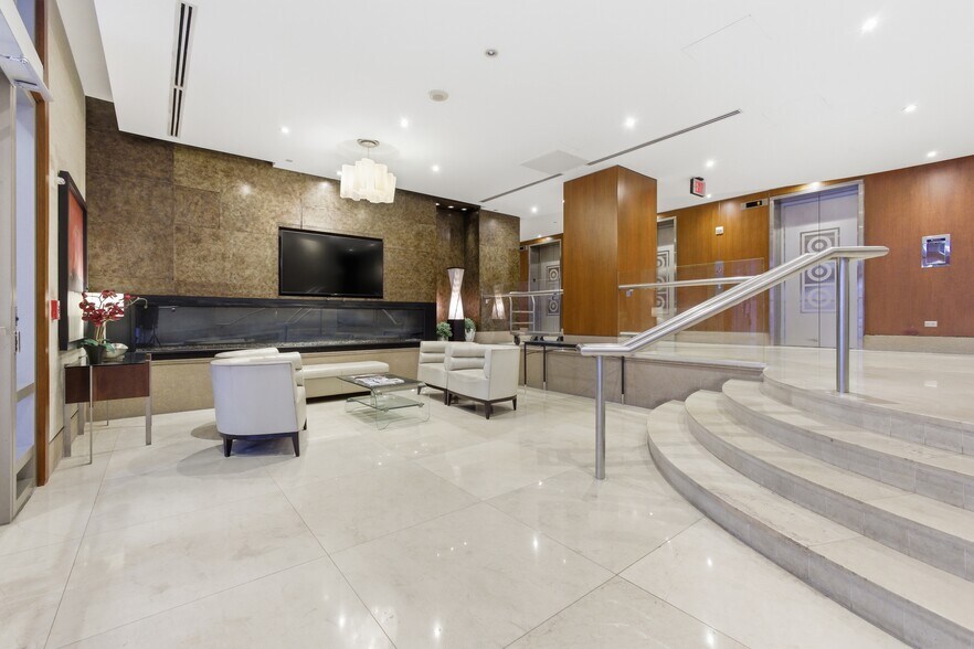 Building Photo - 811 4th St NW