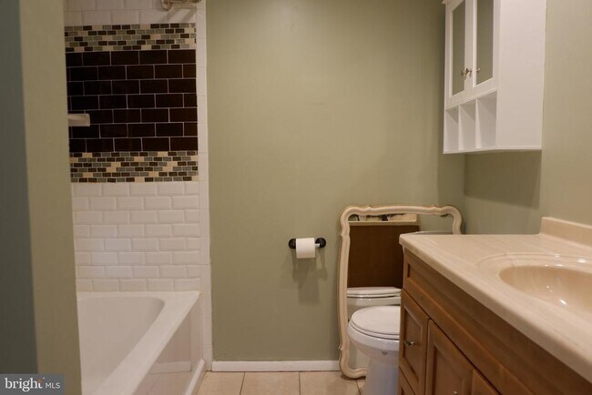 Building Photo - 8284 Mary Lee Ln