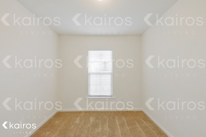 Building Photo - 1743 Park Place Dr