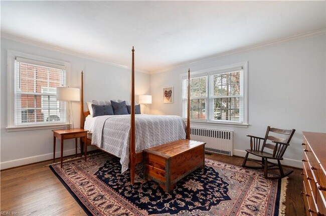 Building Photo - Beautiful Cape Cod in Larchmont