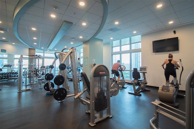 Building Photo - 300 S Biscayne Blvd