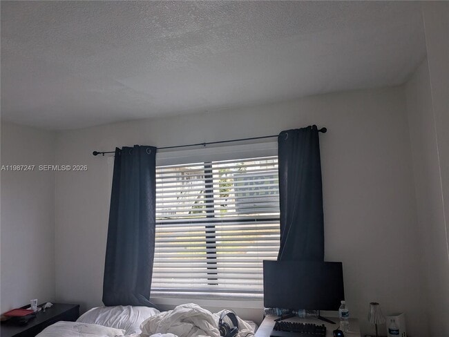 Building Photo - 15320 SW 72nd St