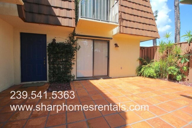 Building Photo - 5203 Cedarbend Dr