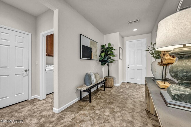 Building Photo - 10740 Cedar Rock Dr