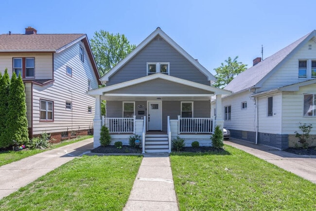 Building Photo - 19620 Ormiston Ave