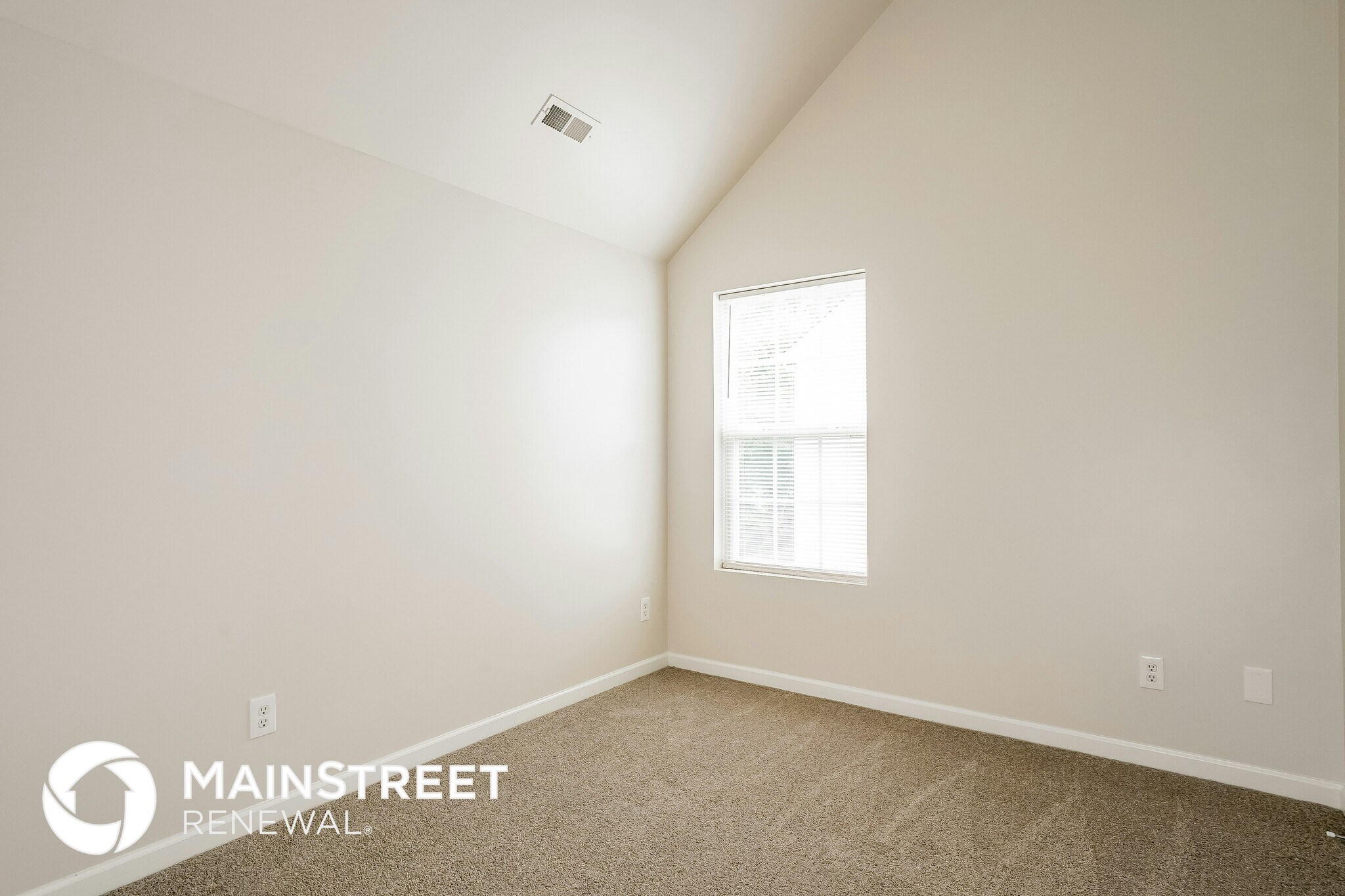 Building Photo - 5323 Landreaux Dr