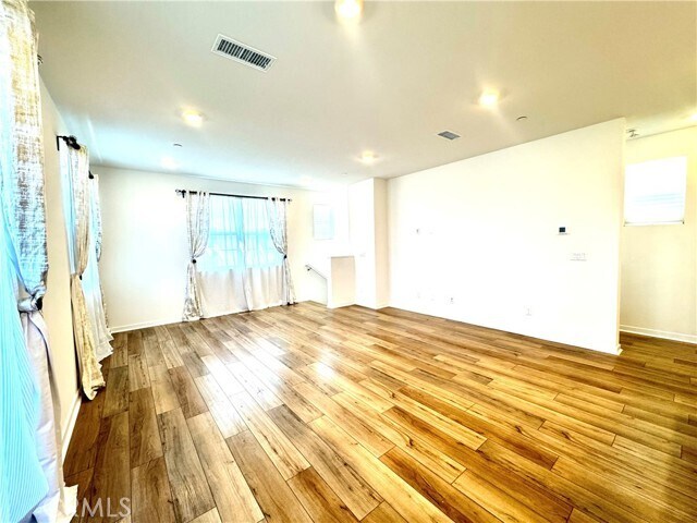 Building Photo - 2615 E Date Palm Paseo