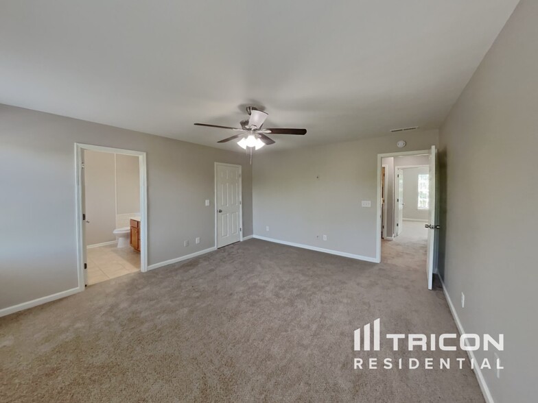 Building Photo - 1104 Braemar Highland Dr