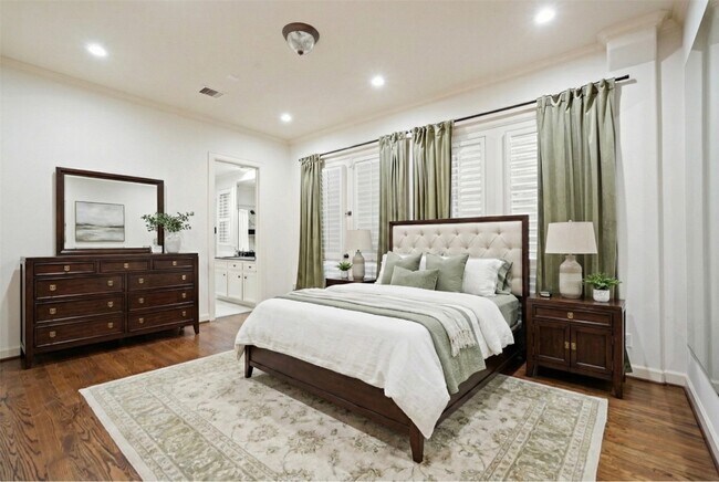 Building Photo - 521 Lovett Blvd