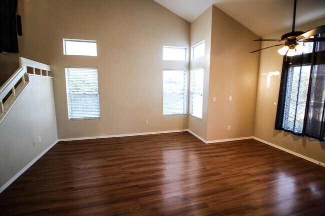 Building Photo - Welcome home to this gorgeous 3-bedroom, 2.5-bath home located in the highly desirable Riverwalk ...