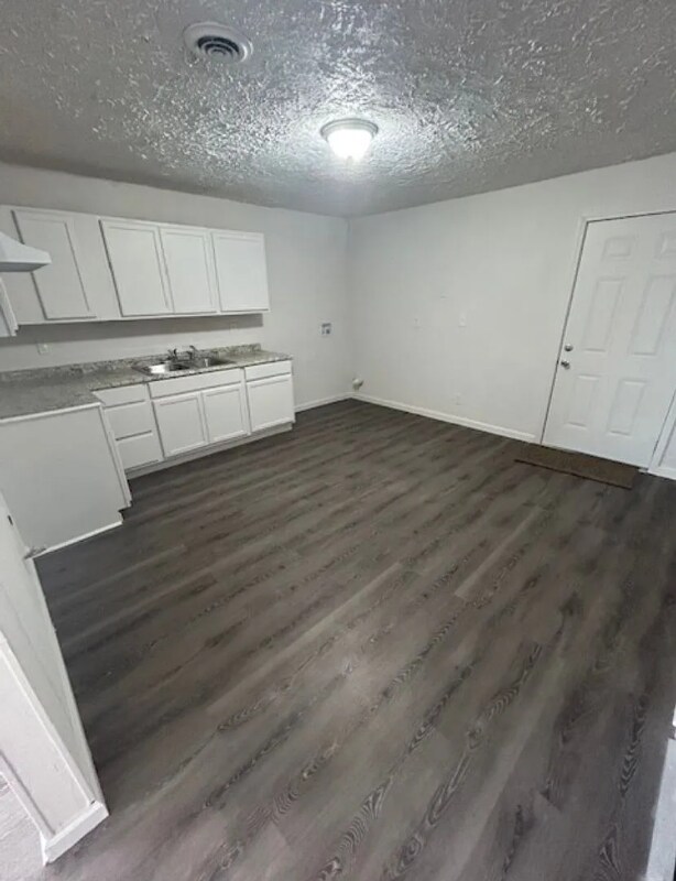 Building Photo - 23 St Gregory Dr