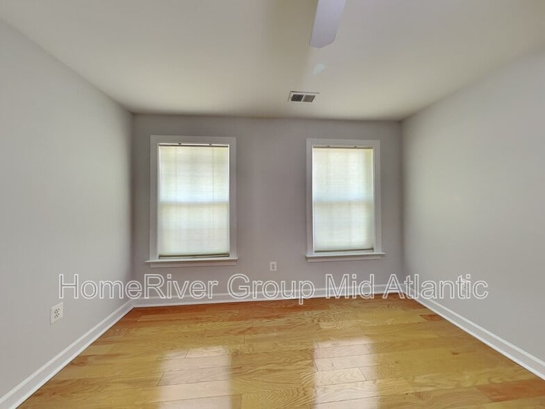Building Photo - 16475 Kramer Estate Dr