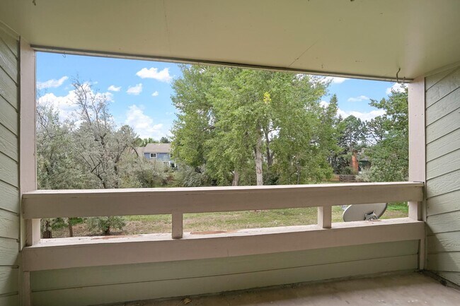 Building Photo - 14120 E Temple Dr
