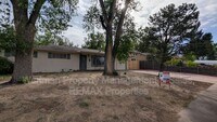 Building Photo - 435 Marian Dr