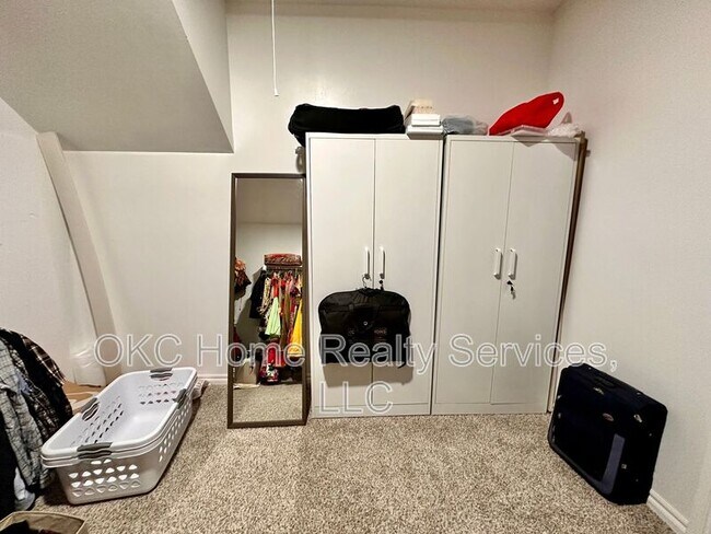 Building Photo - 10341 NW 26th St