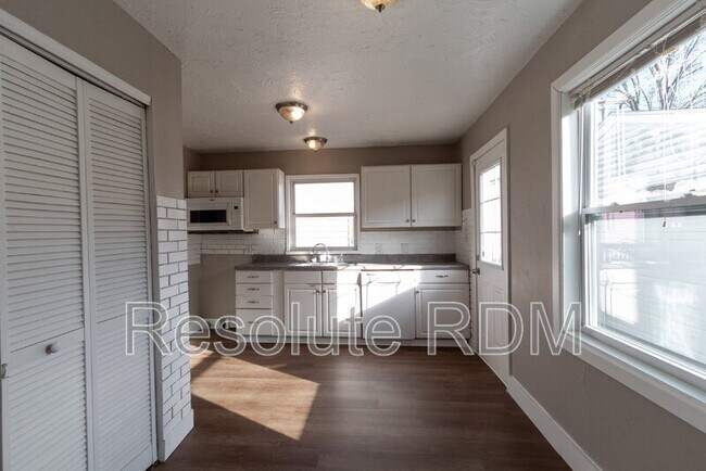 Building Photo - 7955 E 49th St