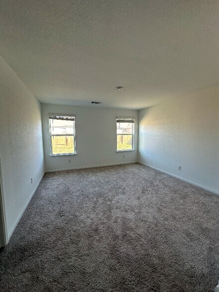 Building Photo - 13016 Field Plow Ln