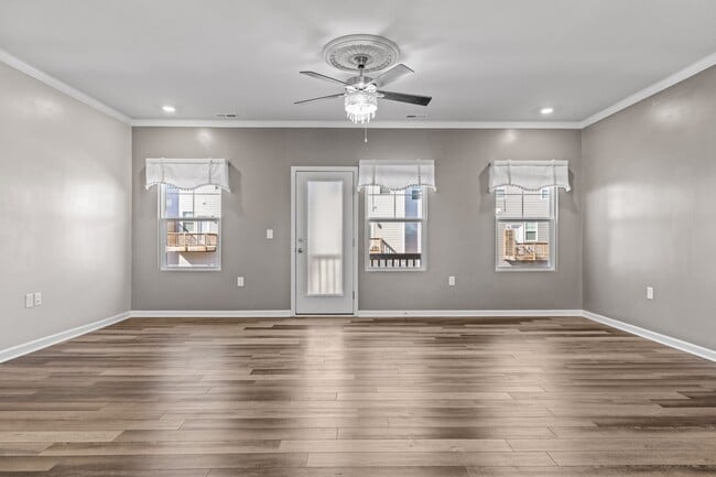 Building Photo - 507 Brushford Ln