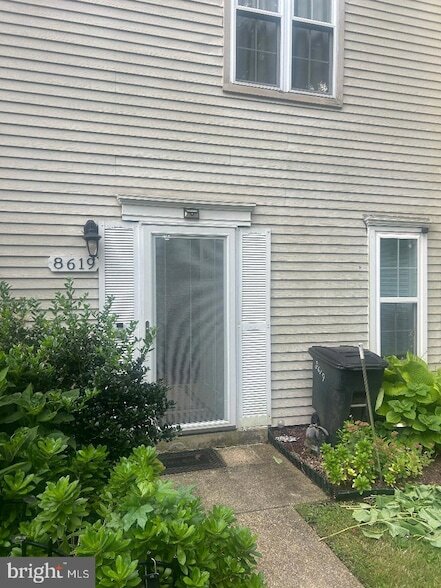 Building Photo - 8619 Cipriano Springs Ct