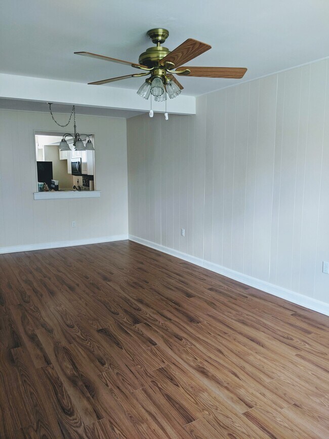 Building Photo - 6 Lumber Jack Cir