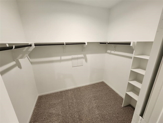 Building Photo - 1606 Happy Vly St