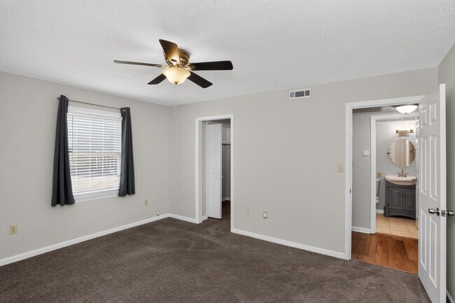 Building Photo - Charming 2BR Condo in Calhoun