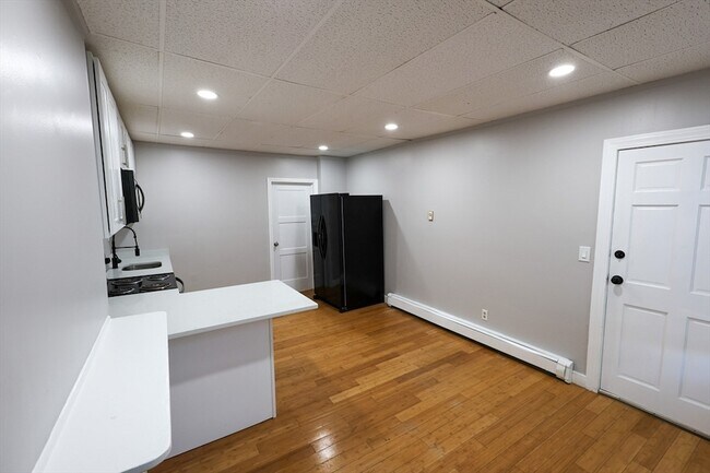 Building Photo - 43 Coleman St