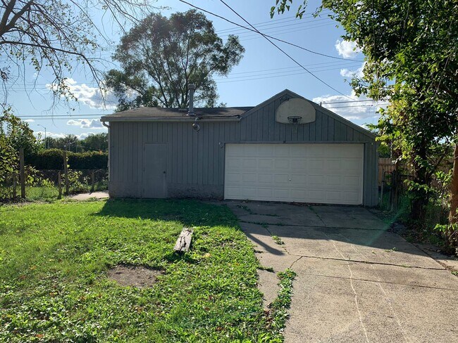 Building Photo - 6341 Archdale St