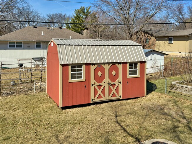 Building Photo - 1231 Jake Ln