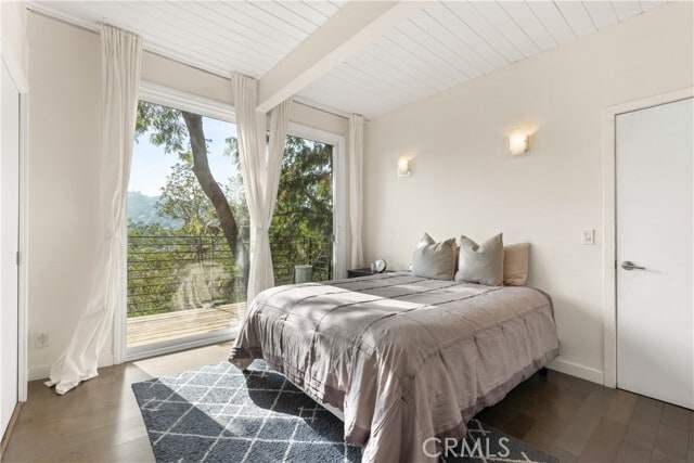 Building Photo - 3339 N Knoll Dr