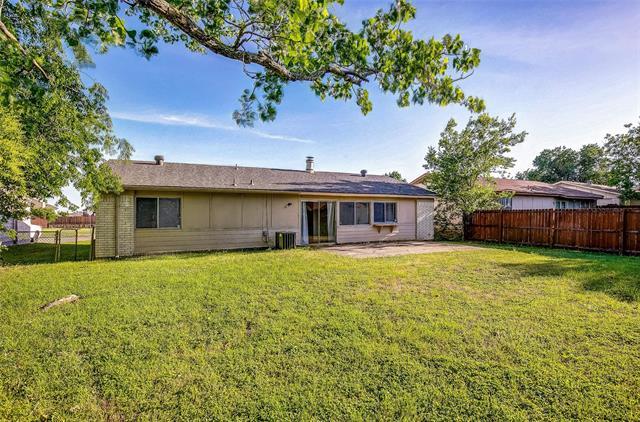 Building Photo - 1717 Palisades Dr