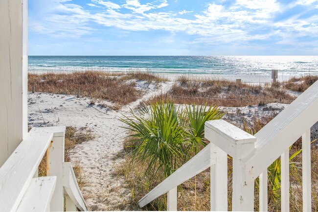 Building Photo - Newly Renovated Beach Front Four Bedroom Home
