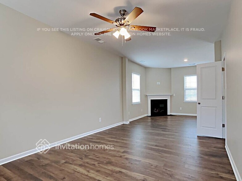 Building Photo - 1346 Kent Downs Ave SW