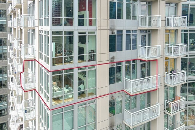 Building Photo - 819 Virginia St