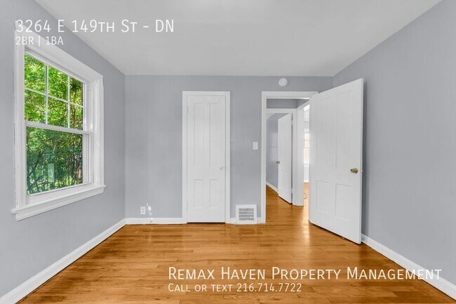 Building Photo - 3264 E 149th St