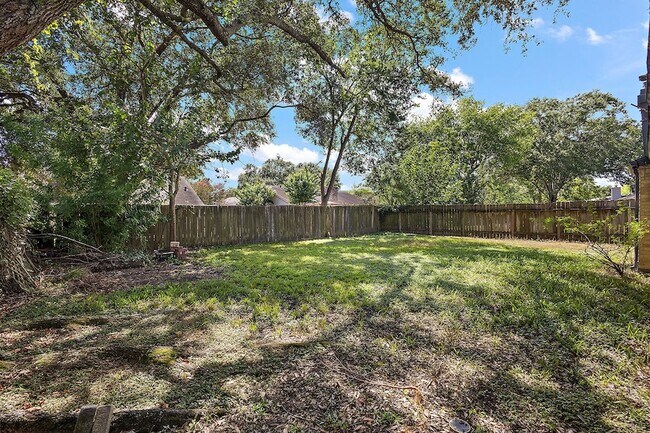 Building Photo - 22307 Red River Dr