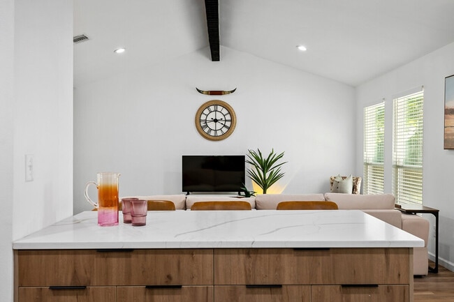 Building Photo - 5105 Galen Ct