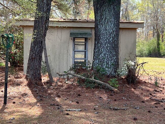 Building Photo - 4948 Plain View Hwy