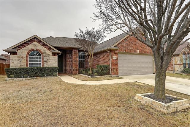 Building Photo - 2440 Deerwood Dr