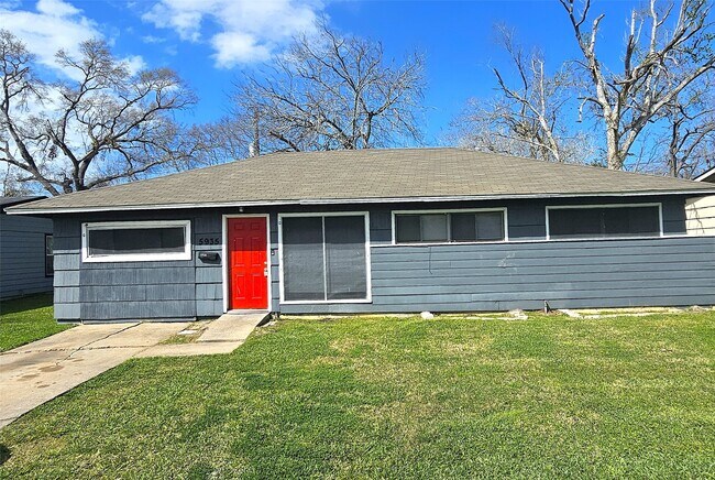 Primary Photo - 5935 Beldart St