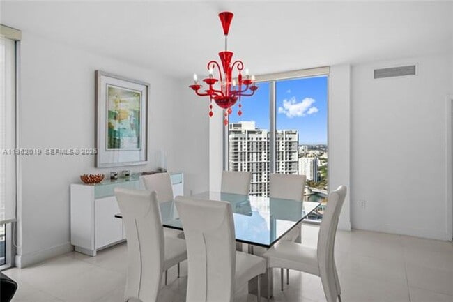 Building Photo - 90 SW 3rd St