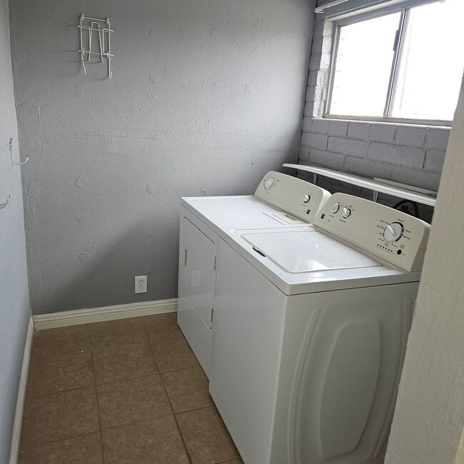 Building Photo - Remodeled/Updated home for Rent.