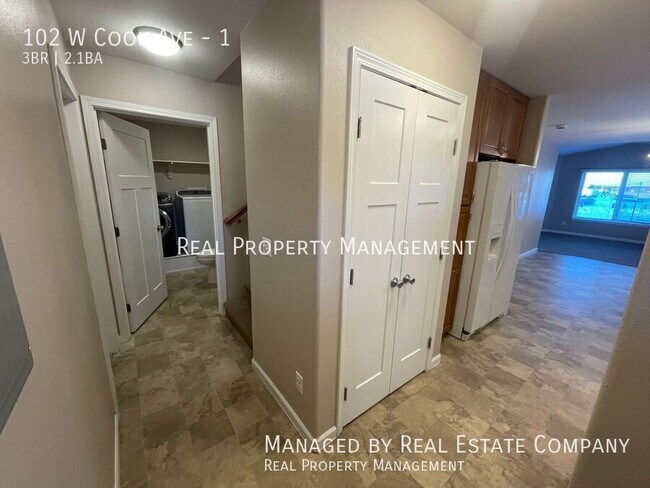 Building Photo - 102 W Cook Ave