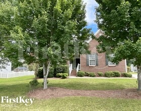 Building Photo - 319 Ironwood Dr