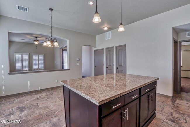 Building Photo - 3852 Loma Cortez Dr