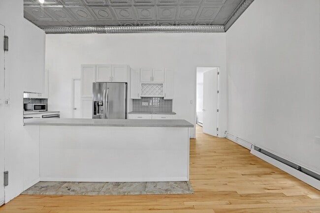 Building Photo - 78 Grand St