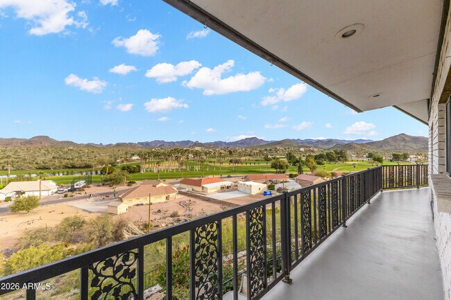 Building Photo - 322 N Cleopatra St